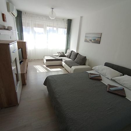 Marino - Sweet Comfort Apartment In City Center Split Exterior foto